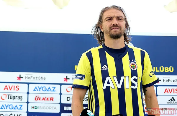 Fenerbahçe'ye transferi olay yaratmıştı! Caner Erkin Beşiktaş taraftarına neden diz çöktü açıkladı... - 6