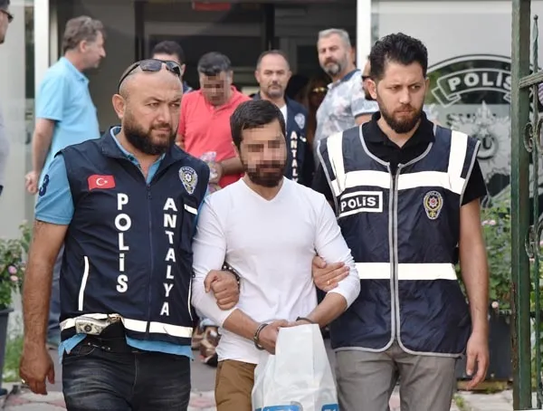 Akılalmaz tuzak! FETÖ ve müstehcen görüntüleri kullanıp gurbetçileri dolandırmışlar-3