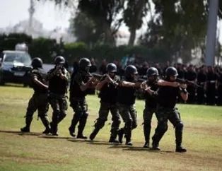 Gazze'de Polis Akademisi'nde mezuniyet töreni
