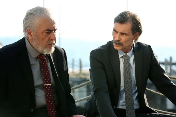 hakimin-9-bolumu-nefes-kesecek-omer-arif-gucunu-kaybediyor-1654356524211.jpg Hakim’in 9. bölümü nefes kesecek: Ömer Arif gücünü kaybediyor!-2