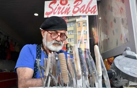Sivas'ın 'Şirin Babası' 24 yıldır bıçak üretiyor! Yurt dışından bile sipariş geliyor...-3