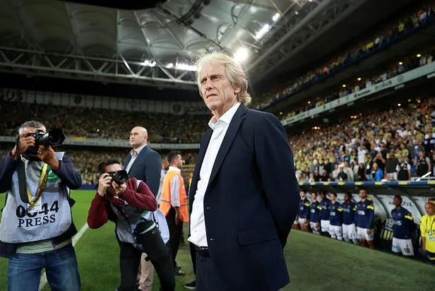 yildiz-parlatma-uzmani-jorge-jesus-sayesinde-sari-lacivertliler-para-basabilir-1663798541867.jpeg Yıldız parlatma uzmanı! Jorge Jesus sayesinde Sarı-Lacivertliler para basabilir!-1