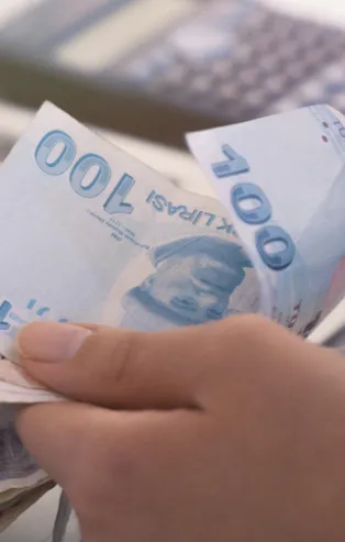 3 ay geri ödemesiz 50.000 TL kredi veren bankalar! Vakıfbank, ING Bank, YapıKredi...