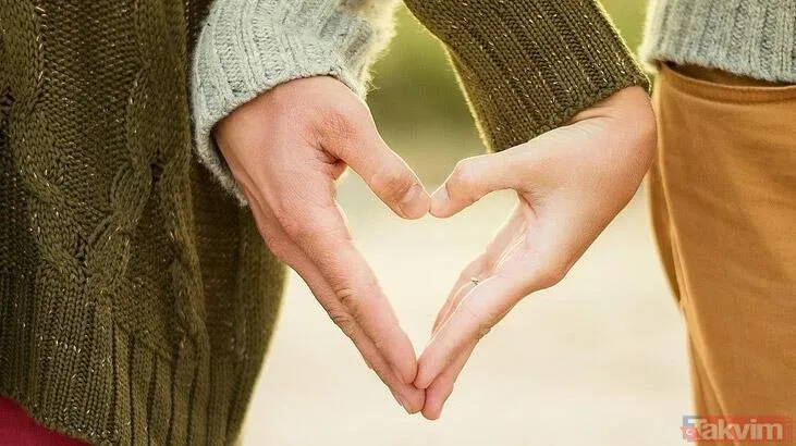 Rüyada eski sevgiliyle gezmek, sarılmak, sevişmek neye işarettir