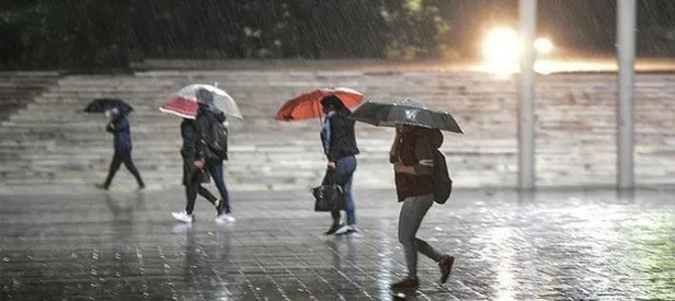 İstanbul’da sağanak yağış etkili oldu