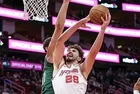 Alperen'i kimse durduramıyor: Houston Rockets ve Milwaukee Bucks karşılaşmasında 21 sayı, 11 ribaundla double double yaptı