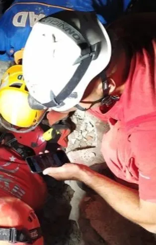 Sağlık Bakanı Koca'dan İzmir depremi sonrası açıklama: "21 can kaybımız var, 435 kişi halen tedavi görüyor."