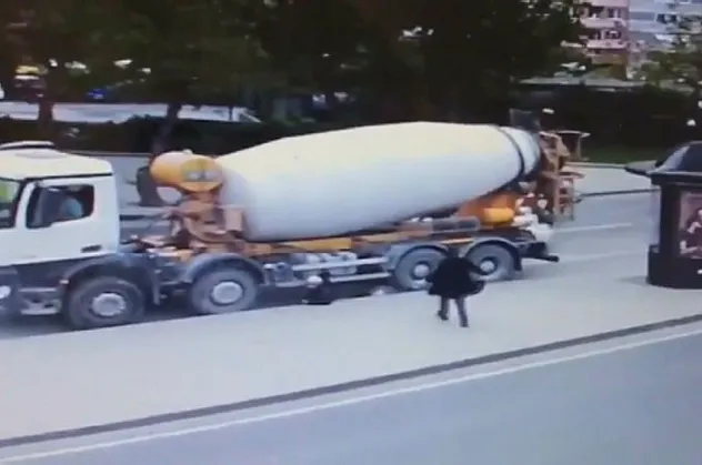 Şişli'deki beton mikseri dehşeti kameralarda! İki kardeşi böyle ezdi