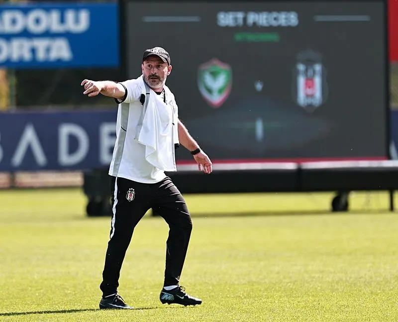 besiktas-liderlik-icin-amed-deplasmaninda-1789891838179.jpeg Beşiktaş liderlik için sahaya çıkıyor! Italiano'dan 'kazanan 11' kararı-2