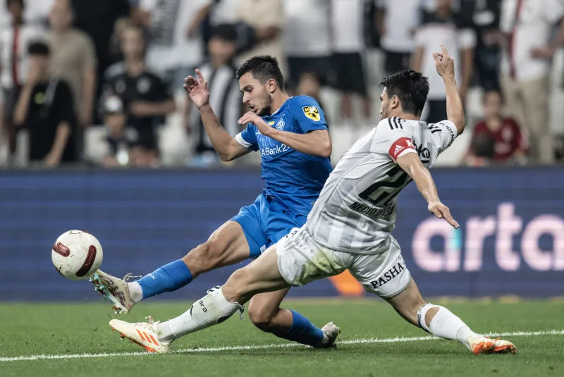 Beşiktaş Dinamo Kiev'i eledi ve gruplara kaldı! - 11