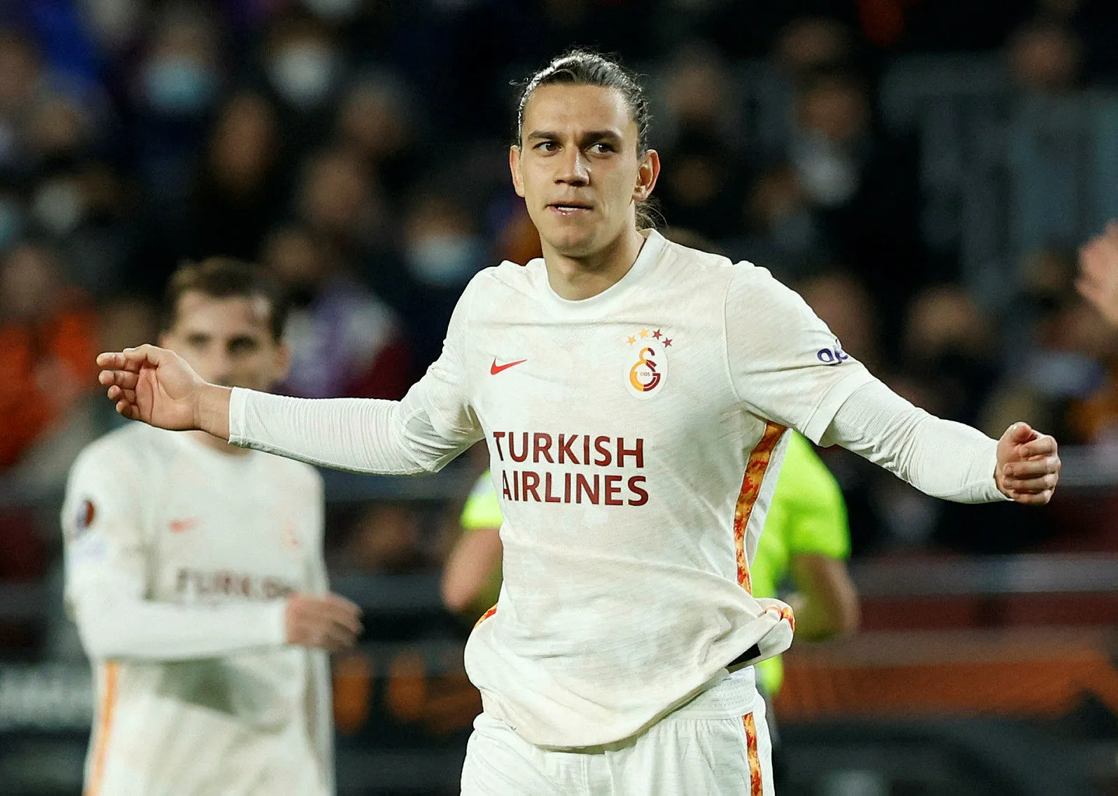 Galatasaray'da büyük temizlik! O isimlerle yollar ayrılıyor - 22