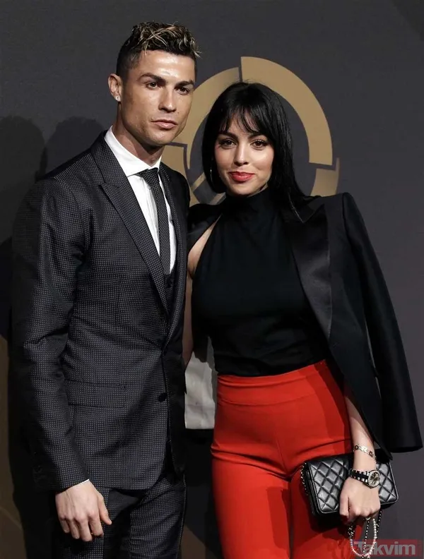Georgina Rodriguez’den Cristiano Ronaldo’ya karat karat “evet” | Nişan yüzüğünü görenler şoke oldu: İşte devasa tektaşın bedeli… - 4