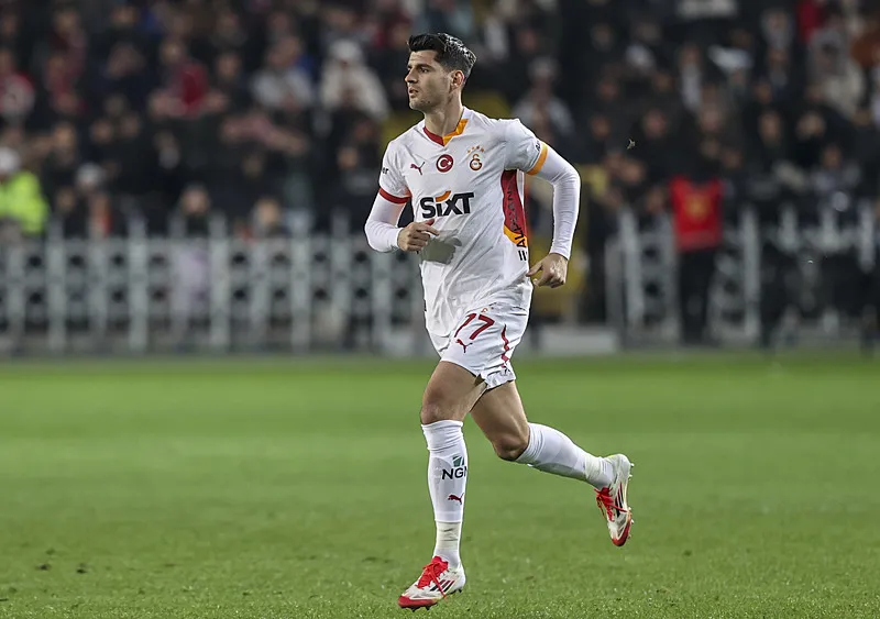 Galatasaray'da bir uçak daha bekleniyor! Transferde yeni bomba - 12