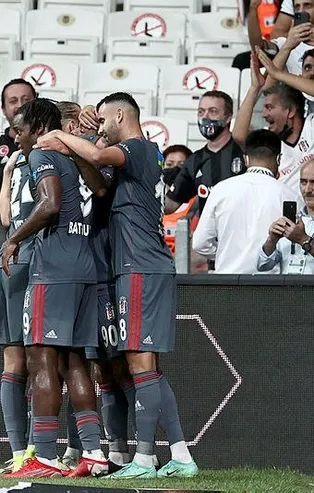 Beşiktaş, Karagümrük'ü tek golle yıktı
