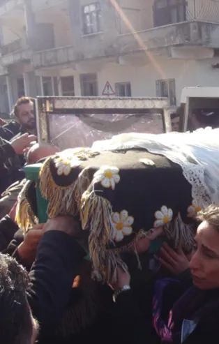 Ukrayna'da öldürülen Buket böyle uğurlandı