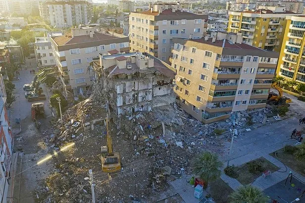 Son dakika: AFAD açıkladı: İzmir depremindeki can kaybının 117'ye çıktı-2