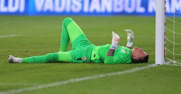 Galatasaray - St. Johnstone maçında Fernando Muslera direkt kırmızı kart gördü!