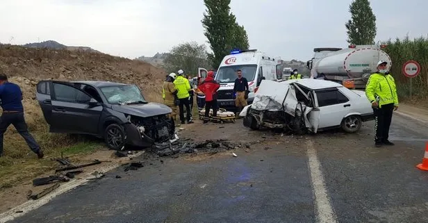 kus serisi basrolde izmir tire de iki otomobil kafa kafaya carpisti 3 olu 3 yarali takvim