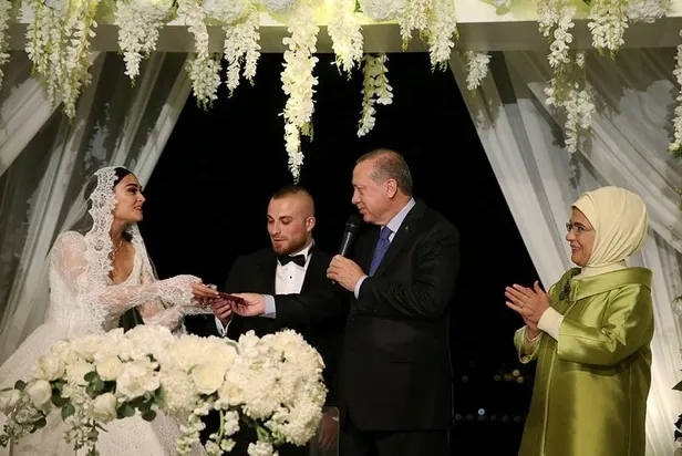 Esra Bilgiç ve Gökhan Töre mutluluğa 'evet' dedi-2