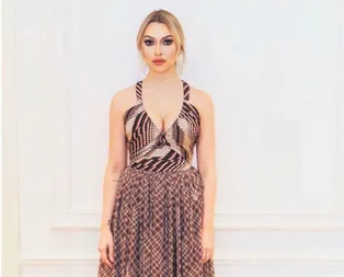 Hadise lüks tutkusunu yine gözler önüne serdi