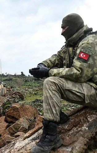 Münbiçliler ilçelerinin teröristlerden temizlenmesi için Türk ordusunu bekliyor