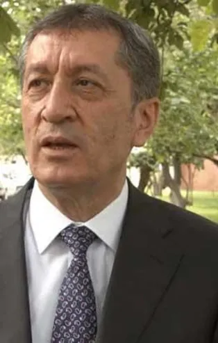 Son dakika: Bakan Selçuk'tan veli ve öğretmenlere önemli çağrı