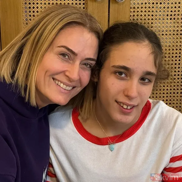 İlk yorum Pınar Altuğ’dan! Bülent Şakrak’la boşanan Ceyda Düvenci “4 aydır yaşadığım yorucu bir maratondu” deyip açıkladı: Aileye yeni üye! - 28