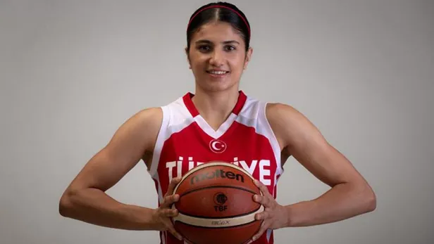 survivor-yeni-sezon-yarismacilari-aciklandi-2021-survivor-yeni-sezon-unluler-gonulluler-kadrosunda-kimler-var-1609839940488.jpg 2021 Survivor Ünlüler Gönüllüler yarışmacıları kim? Survivor yeni sezon ne zaman başlayacak?-9