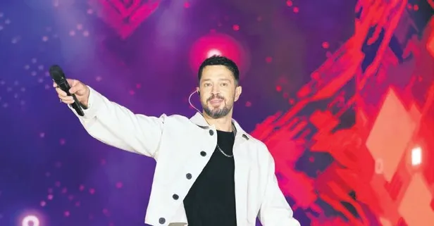 Murat Boz hız kesmeden konserlerine devam ediyor!