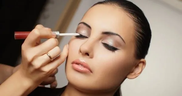 Güzellik uğruna çölyak olmayın! "Ruj, fondöten, pudra, losyon glüten içerir uzak durun-3