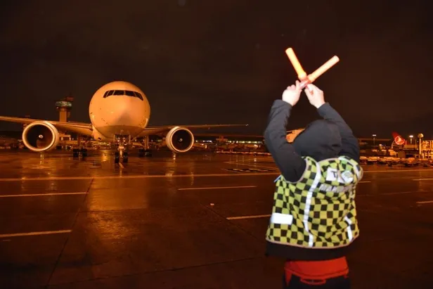 turkiyeden-kacirilan-bin-700-yillik-ana-tanrica-kybele-heykeli-turkiyeye-getirildi-bereketin-sembolu-1607804246156.jpeg Türkiye'den kaçırılan bin 700 yıllık ana tanrıça Kybele heykeli Türkiye'ye getirildi! Bereketin sembolü...-3