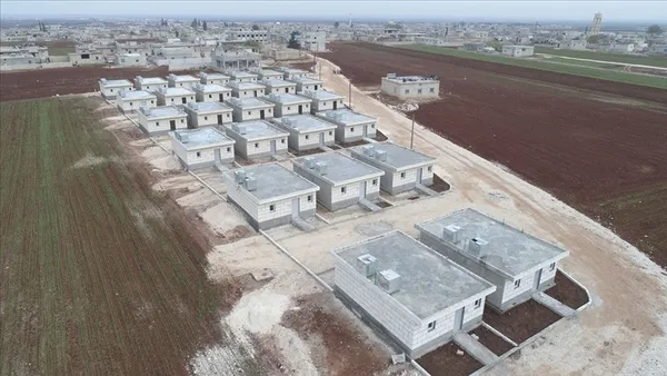 Göç fırtınası briket evler önledi! Dillerde Başkan Erdoğan ve Türkiye'ye minnet var-12