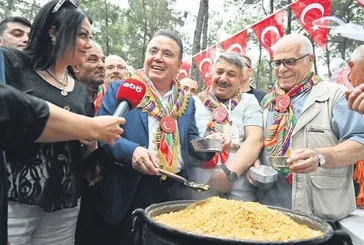 Keşkekten böcek çıktı: 78.5 milyon lira