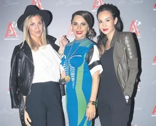 Ünlüler ayaklandı