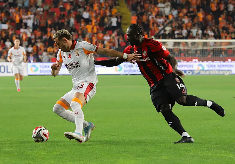 Galatasaray Gaziantep karşısında! Buruk'tan orta saha kararı - 10