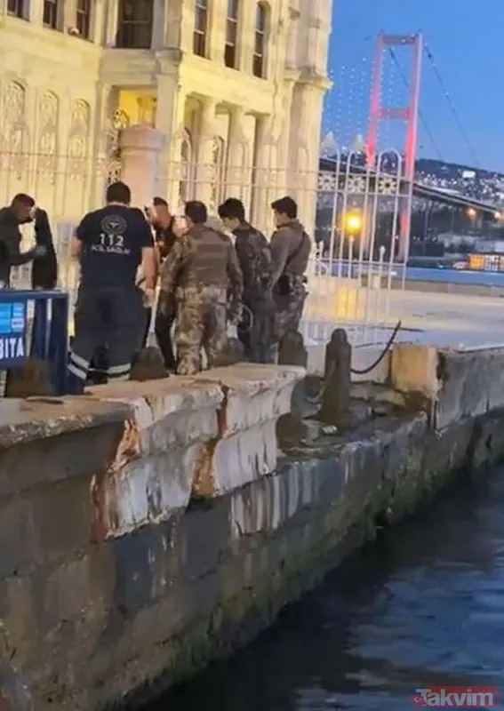 Özel Harekat polisi İstanbul Boğazı'na atlayıp turisti kurtardı - 16