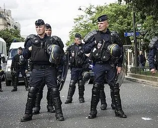 Fransa sınır polisinden skandal mesaj