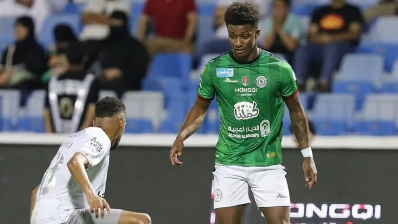 ozel-besiktas-transferde-costu-yildiz-futbolcu-icin-tam-8-milyon-euro-teklif-edildi-1718130421925.jpg ÖZEL | Beşiktaş transferde coştu! Yıldız futbolcu için tam 8 milyon euro teklif edildi-8