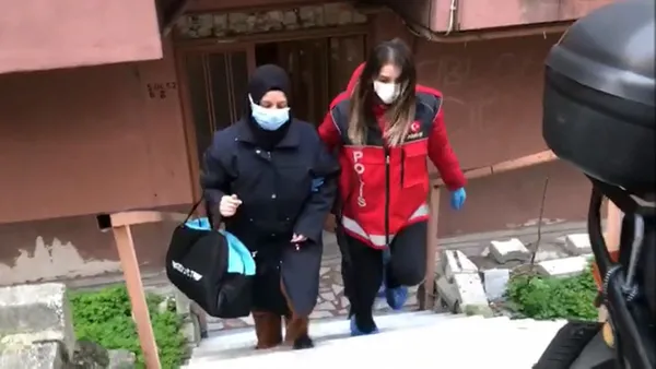 son-dakika-jigolo-olmak-ister-misiniz-bu-soruyla-dolandiricilik-yapan-38-kisi-yakalandi-1611916728510.jpg SON DAKİKA: Jigolo olmak ister misiniz? Bu soruyla dolandırıcılık yapan 38 kişi yakalandı-2