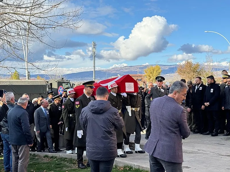 ŞEHİT İBBİĞİ SON YOLCULUĞUNA UĞURLANDI-2