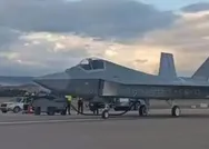 Milli Muharip Uçak hangardan piste çıktı: İlk uçuşunu bu yıl yapacak!