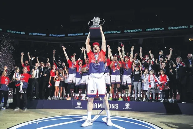 premier-lig-ekibi-crystal-palace-osayi-icin-turkiyeye-geliyor-1651095621821.jpeg Premier Lig ekibi Crystal Palace Osayi için Türkiye'ye geliyor-10