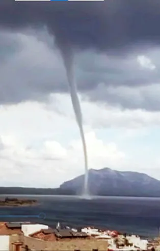 Son dakika: Muğla'nın Datça ilçesinde hortum!