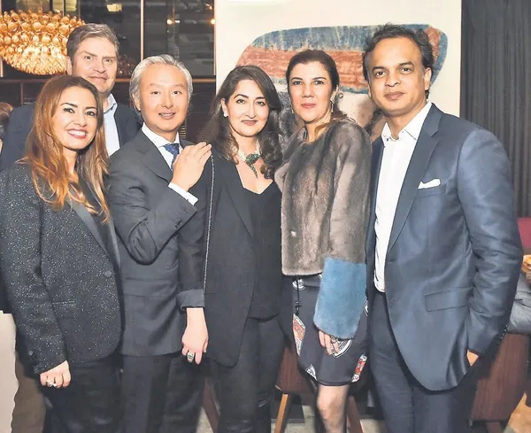 emina-ellerde-1686171783054.jpeg Bu yaz ikinci kez düğün olabilir! Emina Jahovic’in inkar ettiği aşkı Kurt Daniel Suntay ile evlilik kararı aldı...-5