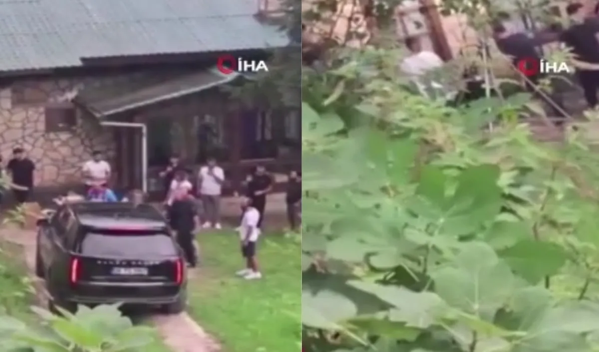 trabzonlu-teyzeden-viral-olan-muhammed-salah-tepkisi-giz-bu-ne-gada-guccuk-1786050839511.jpeg Trabzonlu teyzeden viral olan Muhammed Salah tepkisi: Gız bu ne gada güççük-3