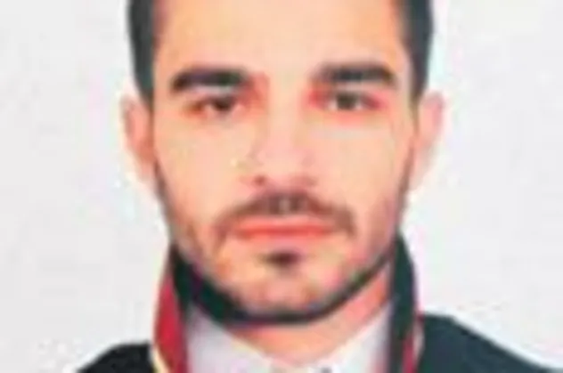Avukat intihar etti
