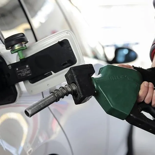 Benzine indirim