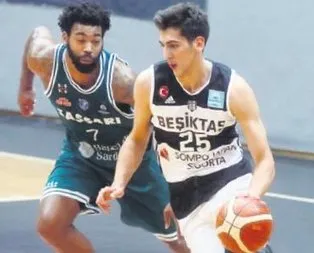 Beşiktaş Sompo Japan Sassari’nin 100’ünü kızarttı