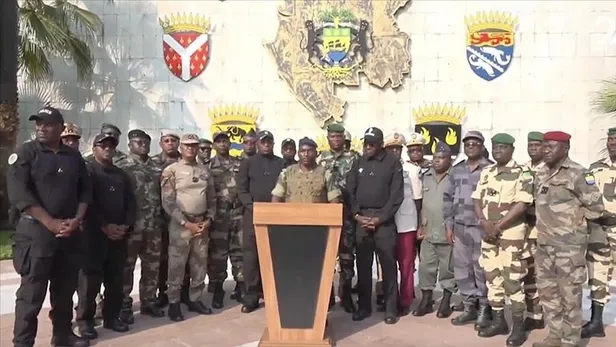 Gabon'da geçiş hükümeti kuruldu-4