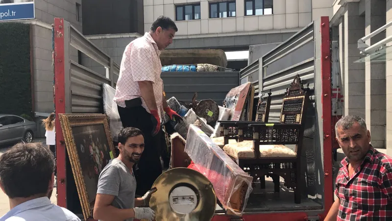 Adnan Oktar'ın evinden çıktı polisler şaşkına döndü - 7